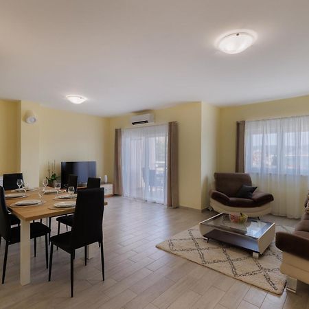Apartman Maja Komarna Exteriér fotografie